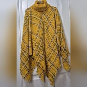 Womens Cherie Bliss Poncho New With Tags